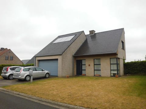 Property building, Parking