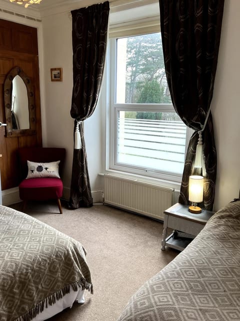 Cosy, Charming Apartment within 5 min walk of beach, train and shops Apartment in Wales