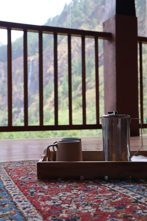 Balcony/Terrace, Mountain view