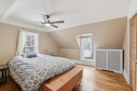 The Mint Manor - Cozy 4br Near Downtown St Paul House in Payne-Phalen