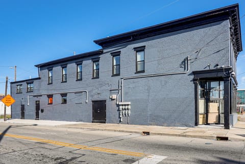 1 Mi to Kentucky Bourbon Trail! Louisville Condo Apartment in Louisville