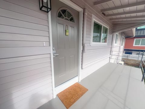 Impeccably Renovated Oasis in Honolulu apts Apartment in McCully-Moiliili