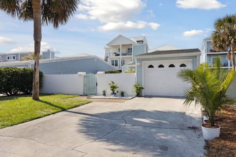 North End Gem - Pet Friendly - Fernandina Beach Cottage House in Fernandina Beach