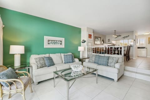 Steps to The Beach - 3BR Ocean View House in Fernandina Beach