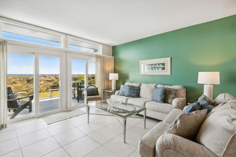 Steps to The Beach - 3BR Ocean View House in Fernandina Beach