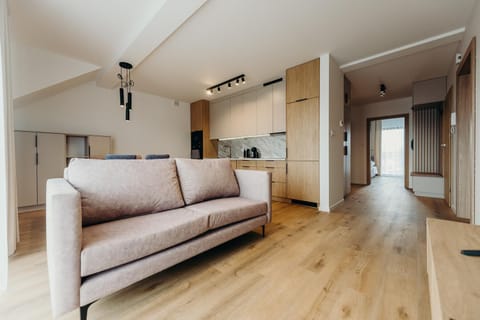 Kitchen or kitchenette, Seating area, Dining area