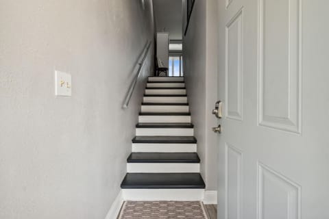 Amelia Island Beachfront Retreat - 2br - Sandpiper Loop House in Fernandina Beach