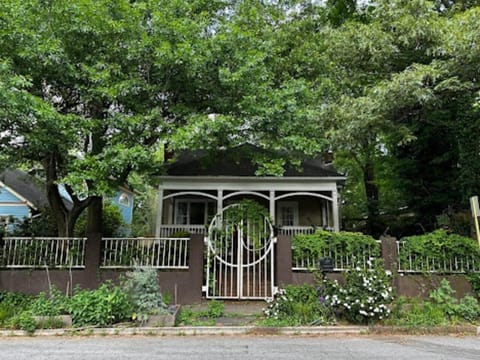 Charming 3 bedroom Home House in Decatur