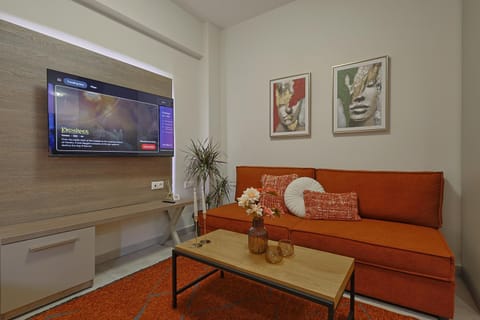 TV and multimedia, Living room, Seating area
