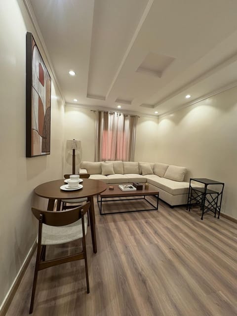 Living room, Photo of the whole room, Seating area