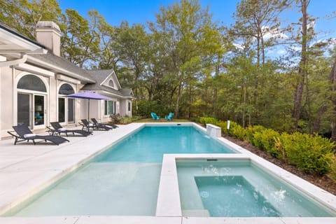 Spring, Day, Pool view, Swimming pool