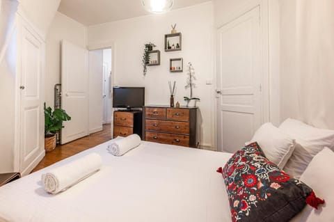 Property building, Bedroom