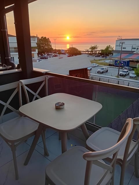 View (from property/room), Sea view, Sunset