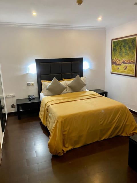 Bed, Photo of the whole room