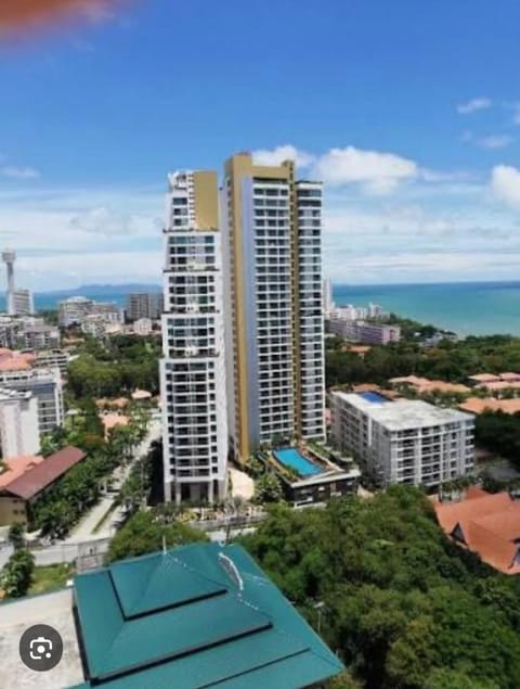 Property building, Day, Natural landscape, Bird's eye view, City view, Pool view, Sea view, Swimming pool, Swimming pool