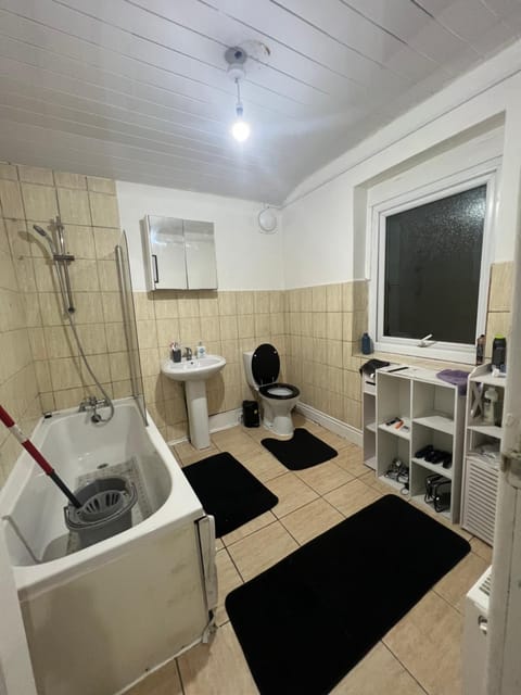 Homey room Hostel in Liverpool