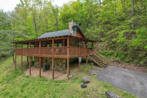 Property building, Day, Natural landscape