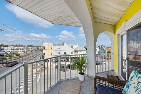 Property building, Patio, View (from property/room), Balcony/Terrace