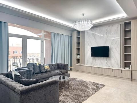 Entire House next to the Airport - Uptown Mirdiff Apartment in Al Sharjah