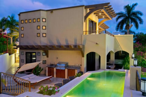 Property building, Patio, BBQ facilities, BBQ facilities, Seating area, Swimming pool, Swimming pool, sunbed
