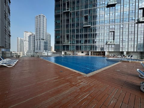 Modern City View Apartment Apartment in Abu Dhabi