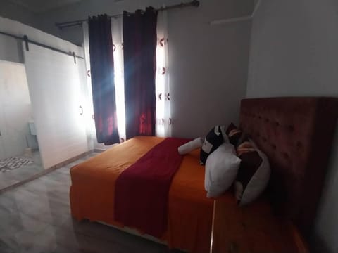 Dreamweaver guesthouse Bed and Breakfast in Cape Town