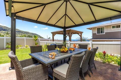 ML Ocean view Golf Gazebo and BBQ we have all House in Makaha Valley
