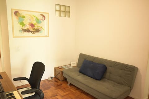 Quarto e sala amplo e completo Humaitá Botafogo Apartment in Rio de Janeiro