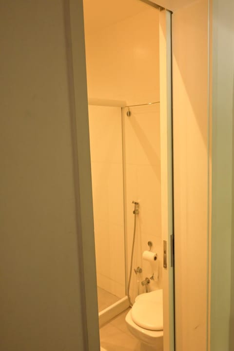 Quarto e sala amplo e completo Humaitá Botafogo Apartment in Rio de Janeiro