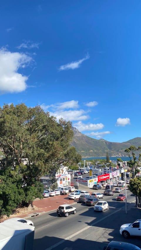 Sunlight and Seabreeze Bay Apartment Apartment in Cape Town
