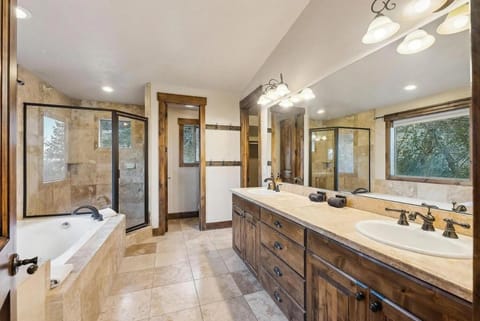 Shower, Bathroom, Bath, towels