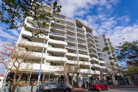 Property building, Day
