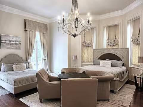 Walker Mansion on St Charles Ave - Unit 4 Apartment in Garden District