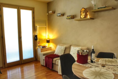 La Sosta del Sommelier Romantic & Wine Apartment in Florence