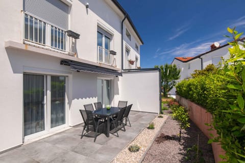 Summer, Balcony/Terrace