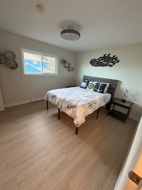 Jaspers Seaside Resort complex, Country House in Vancouver Island