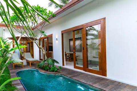 Day, Garden, Garden, Balcony/Terrace, Garden view, Pool view, Swimming pool