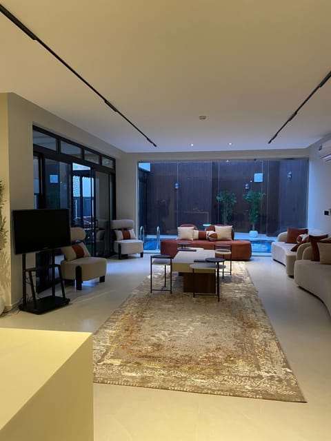 TV and multimedia, Living room, Seating area