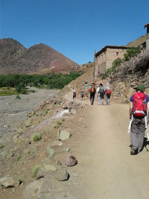 Hiking, Entertainment