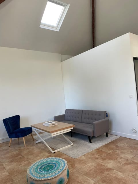 Meudon Apartment - 10 minutes Paris Apartment in Paris