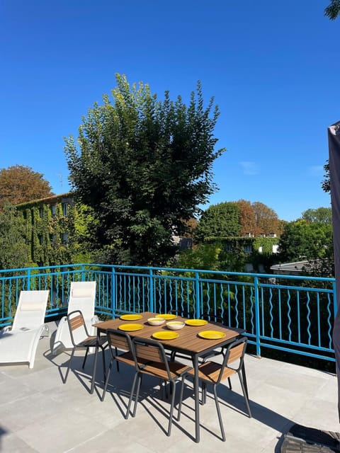 Meudon Apartment - 10 minutes Paris Apartment in Paris