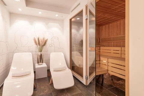 Boutique Hotel Murmeli - Ski in & Ski out Hotel in Lech