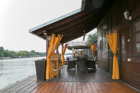 Patio, Balcony/Terrace, River view