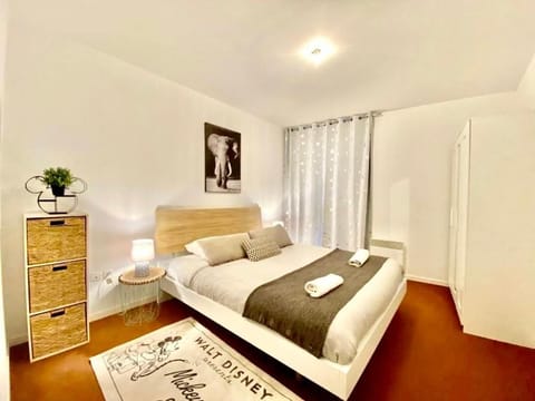 Two-bedroom suite Apartment in Chessy