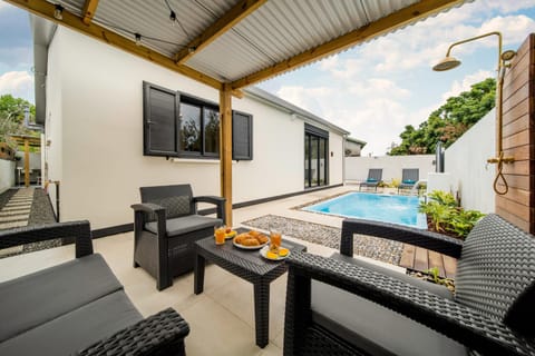Balcony/Terrace, Swimming pool