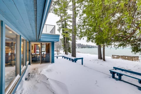 about 4,000 Sq Ft Cabin on Glen Lake Deck and Views! Cabin in Glen Lake