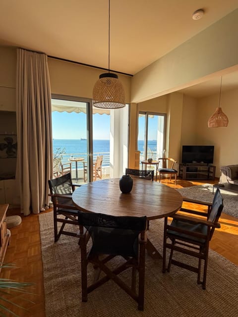 Baobloom Horizon - Seafront Apartment in the heart of Thessaloniki Apartment in Thessaloniki