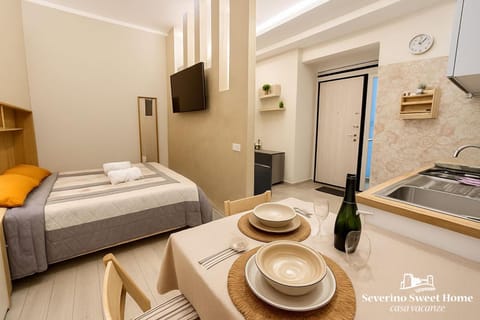 Bed, Living room, Seating area, Dining area, Bedroom