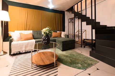 Souplex Design & Spacieux 7 pers Montmartre Apartment in Paris