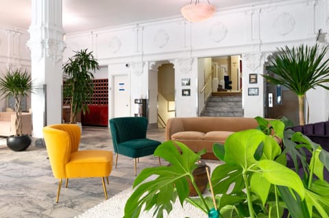 Lobby or reception, Seating area